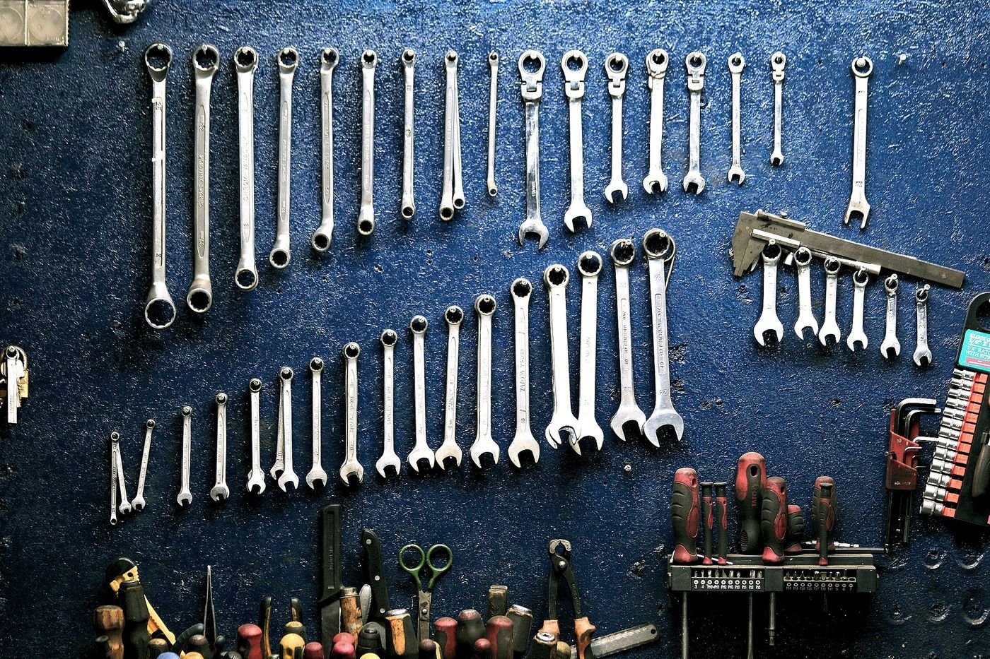 Genset Repair — illustrative service image